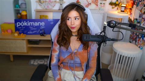 pokimain nip slip